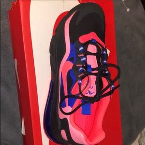 Nike 270 big kids